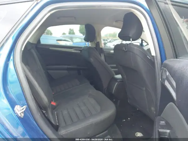 3FA6P0HD7JR237606 2018 FORD FUSION - Image 8