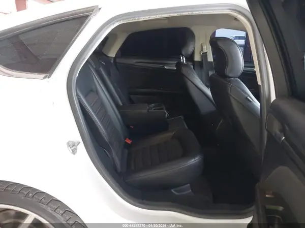 3FA6P0HD7JR241283 2018 FORD FUSION - Image 8