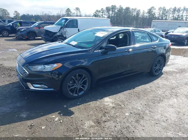 3FA6P0HD7JR255605 2018 FORD FUSION - Image 2