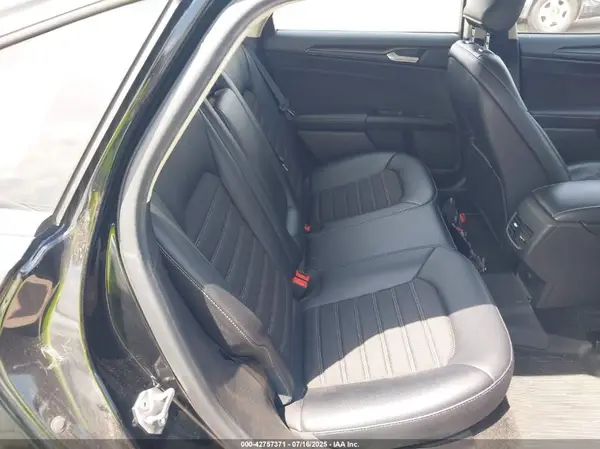 3FA6P0HD7JR264241 2018 FORD FUSION - Image 8