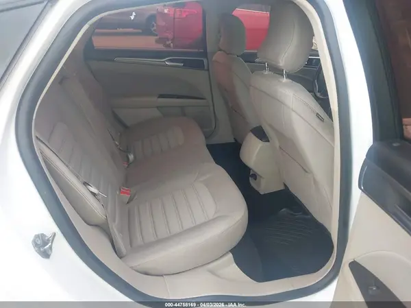 3FA6P0HD7JR271688 2018 FORD FUSION - Image 8