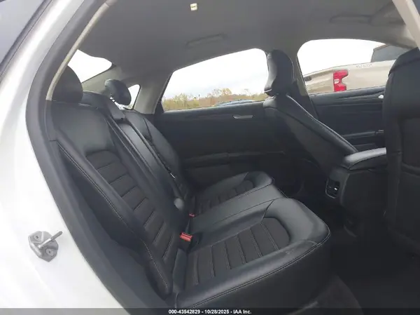3FA6P0HD7JR272372 2018 FORD FUSION - Image 8