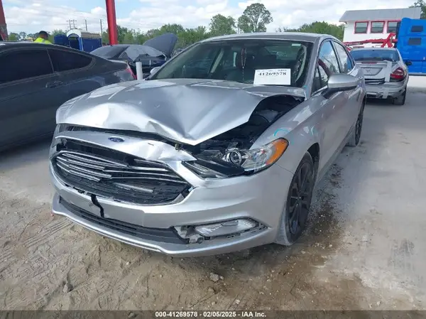 3FA6P0HD7JR279726 2018 FORD FUSION - Image 2