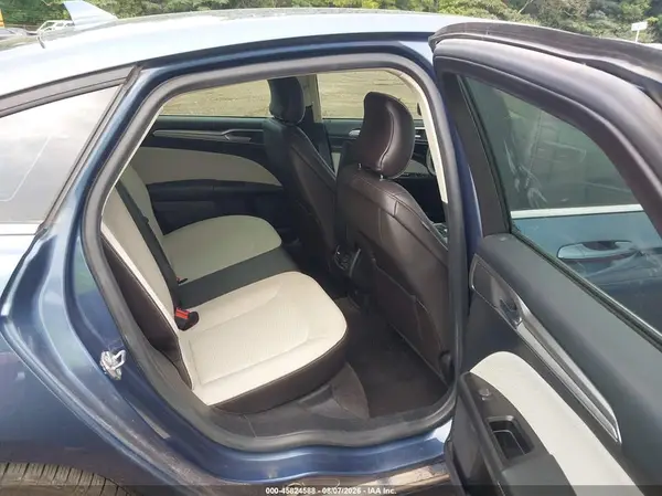3FA6P0HD7KR102210 2019 FORD FUSION - Image 8