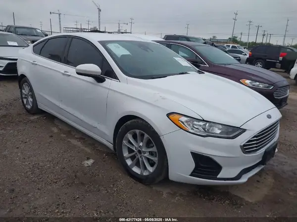 3FA6P0HD7KR103180 2019 FORD FUSION - Image 1
