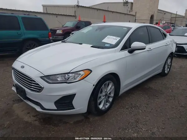 3FA6P0HD7KR103180 2019 FORD FUSION - Image 2