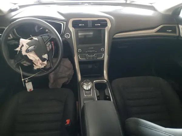 3FA6P0HD7KR104233 2019 FORD FUSION - Image 8