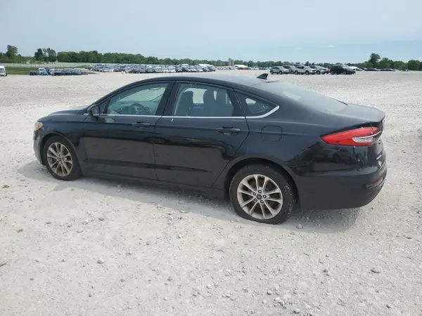 3FA6P0HD7KR107195 2019 FORD FUSION - Image 2