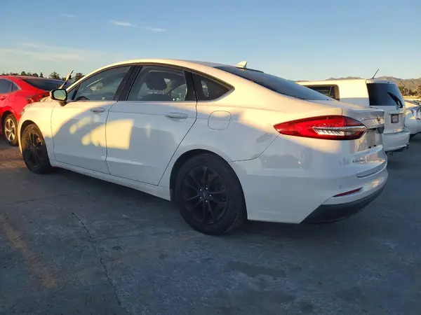 3FA6P0HD7KR108458 2019 FORD FUSION - Image 2