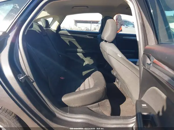 3FA6P0HD7KR113465 2019 FORD FUSION - Image 8