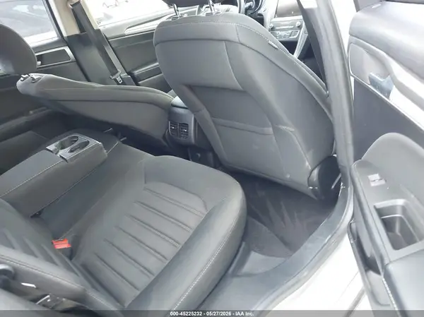 3FA6P0HD7KR113823 2019 FORD FUSION - Image 8