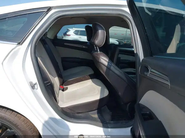 3FA6P0HD7KR127382 2019 FORD FUSION - Image 8