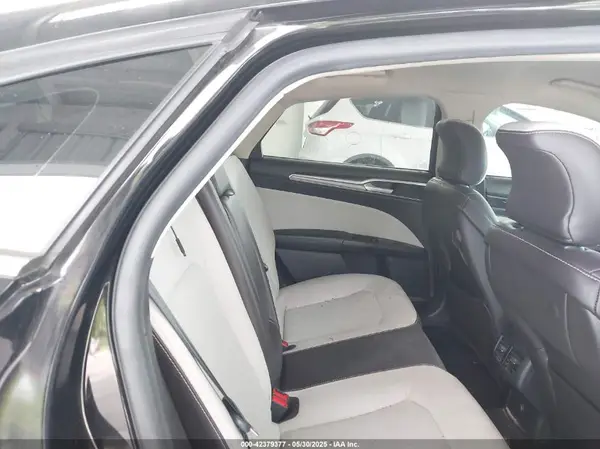 3FA6P0HD7KR127768 2019 FORD FUSION - Image 8