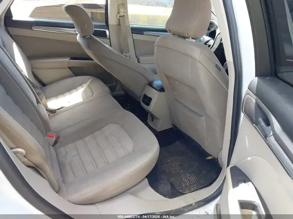 3FA6P0HD7KR143100 2019 FORD FUSION - Image 8