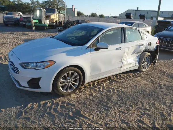 3FA6P0HD7KR159927 2019 FORD FUSION - Image 2