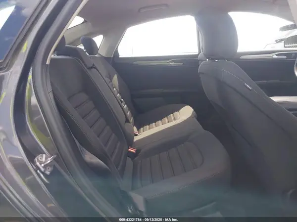 3FA6P0HD7KR160253 2019 FORD FUSION - Image 8