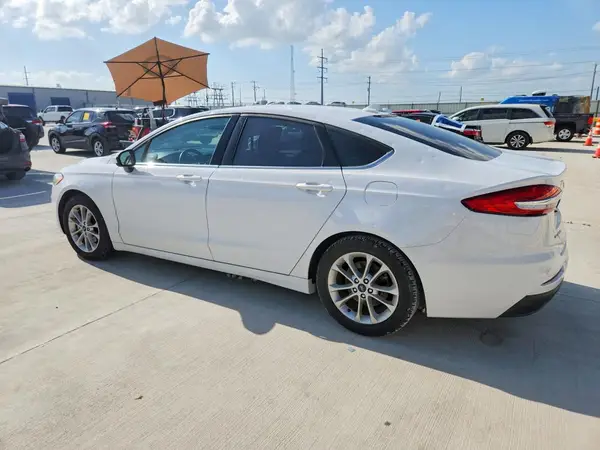 3FA6P0HD7KR170023 2019 FORD FUSION - Image 2
