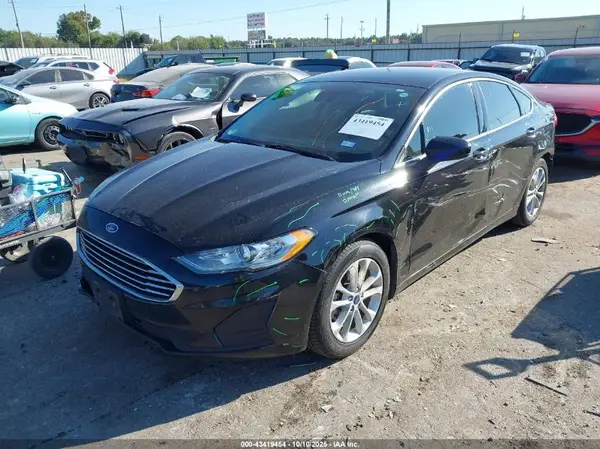 3FA6P0HD7KR170104 2019 FORD FUSION - Image 2