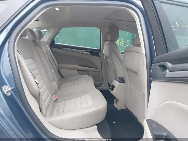 3FA6P0HD7KR172662 2019 FORD FUSION - Image 8