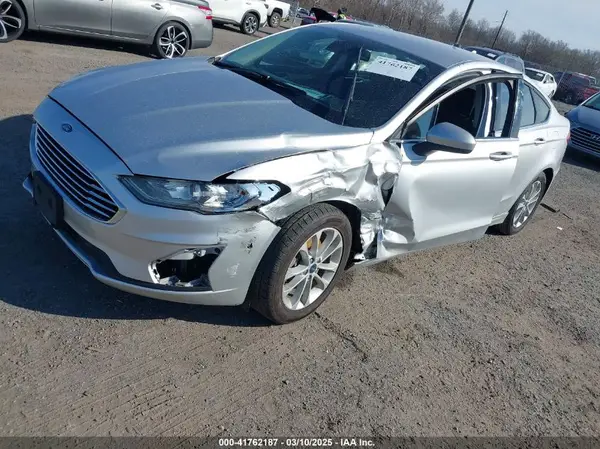 3FA6P0HD7KR183757 2019 FORD FUSION - Image 2