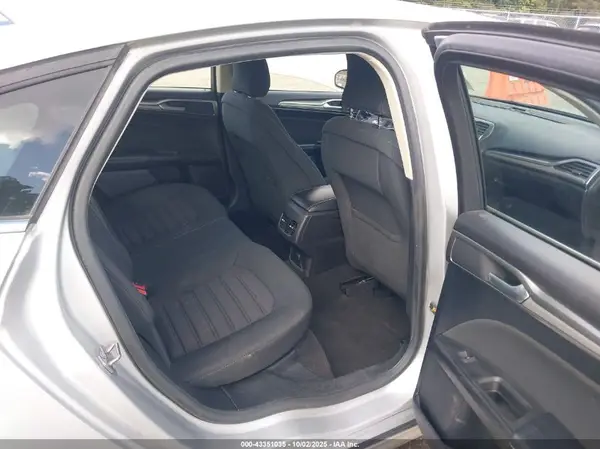 3FA6P0HD7KR194855 2019 FORD FUSION - Image 8