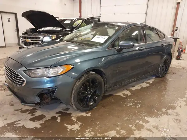 3FA6P0HD7KR197593 2019 FORD FUSION - Image 2