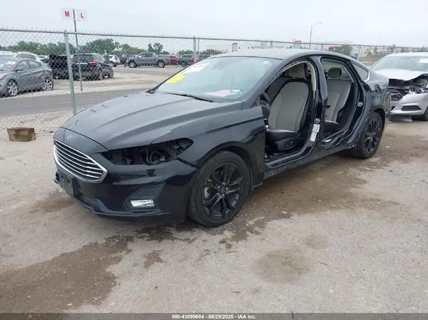 3FA6P0HD7KR198145 2019 FORD FUSION - Image 2