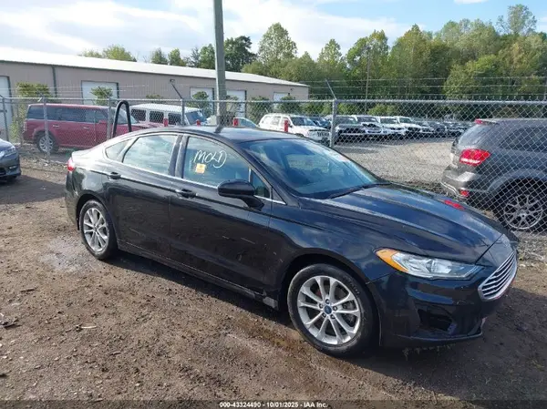 3FA6P0HD7KR203411 2019 FORD FUSION - Image 1