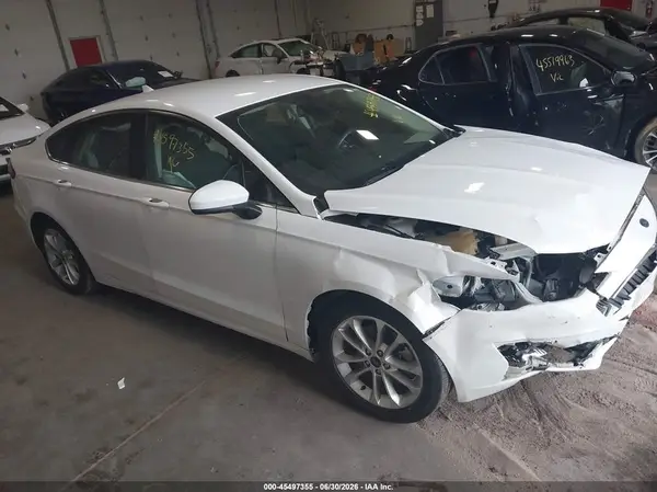 3FA6P0HD7KR203943 2019 FORD FUSION - Image 1
