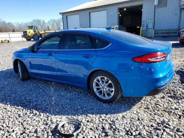 3FA6P0HD7KR215638 2019 FORD FUSION - Image 2