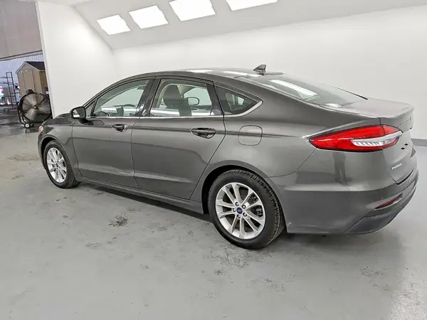 3FA6P0HD7KR219303 2019 FORD FUSION - Image 2