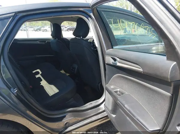 3FA6P0HD7KR227949 2019 FORD FUSION - Image 8