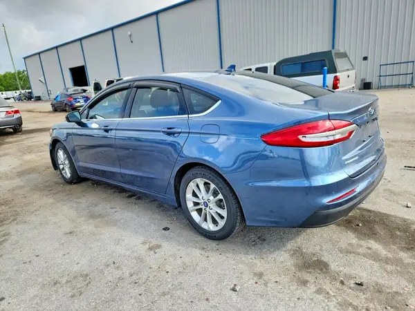 3FA6P0HD7KR229667 2019 FORD FUSION - Image 2