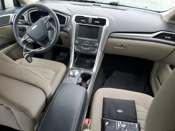3FA6P0HD7KR245061 2019 FORD FUSION - Image 8