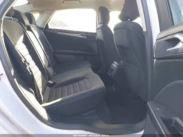 3FA6P0HD7KR247263 2019 FORD FUSION - Image 8