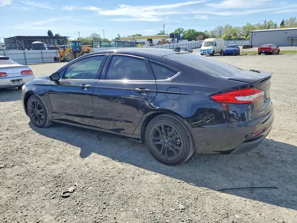 3FA6P0HD7KR251846 2019 FORD FUSION - Image 2