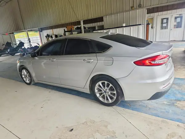 3FA6P0HD7KR275015 2019 FORD FUSION - Image 2
