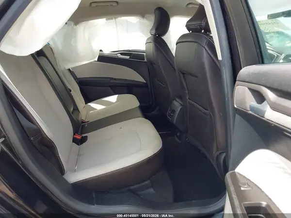 3FA6P0HD7KR283647 2019 FORD FUSION - Image 8