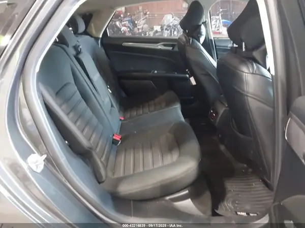 3FA6P0HD7LR101138 2020 FORD FUSION - Image 8