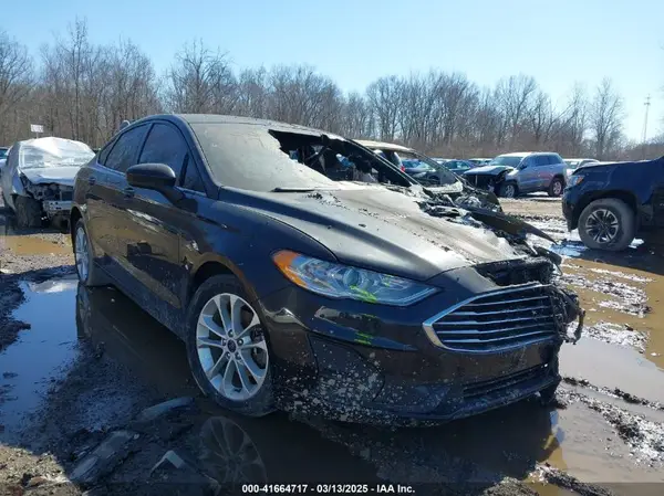 3FA6P0HD7LR107196 2020 FORD FUSION - Image 1