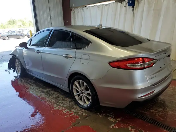 3FA6P0HD7LR107635 2020 FORD FUSION - Image 2