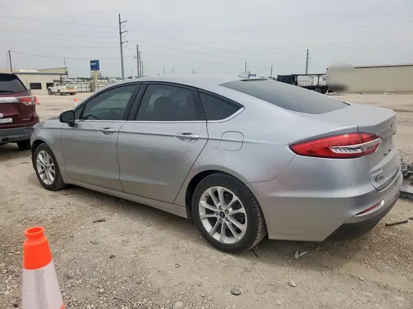 3FA6P0HD7LR111586 2020 FORD FUSION - Image 2