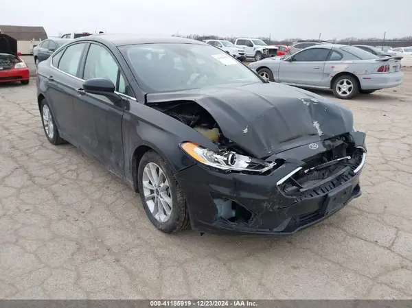 3FA6P0HD7LR123186 2020 FORD FUSION - Image 1