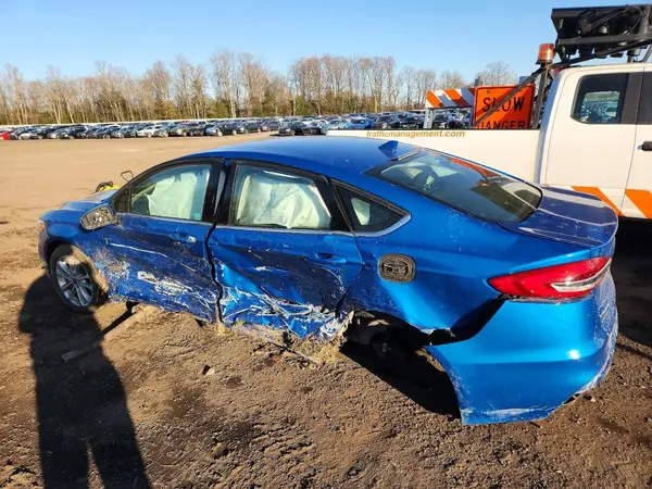 3FA6P0HD7LR125343 2020 FORD FUSION - Image 2