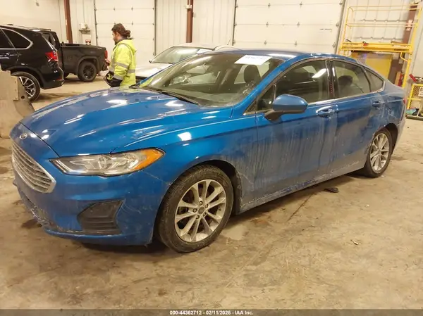 3FA6P0HD7LR132387 2020 FORD FUSION - Image 2