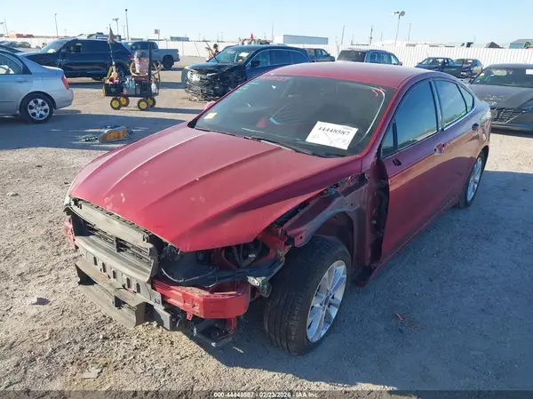 3FA6P0HD7LR135581 2020 FORD FUSION - Image 2