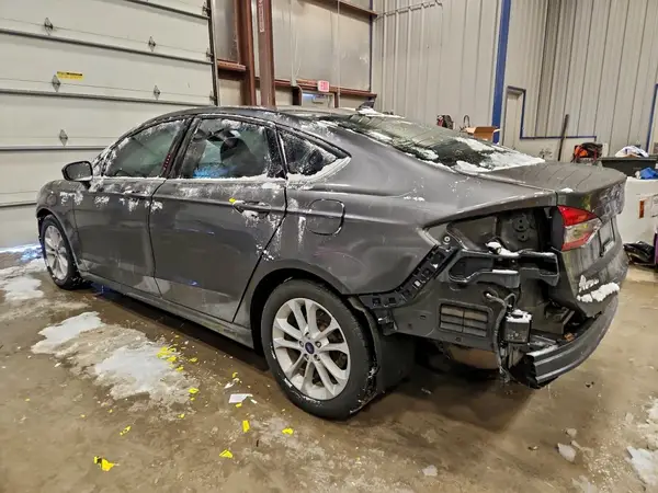 3FA6P0HD7LR135919 2020 FORD FUSION - Image 2