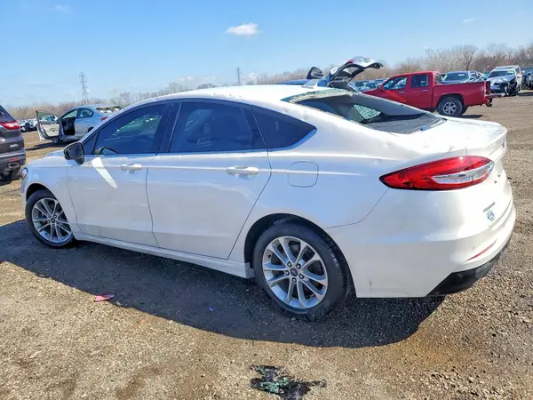 3FA6P0HD7LR155135 2020 FORD FUSION - Image 2