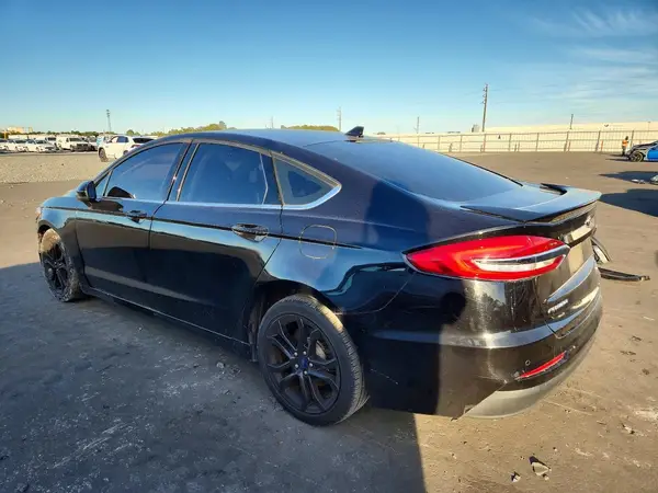 3FA6P0HD7LR155927 2020 FORD FUSION - Image 2
