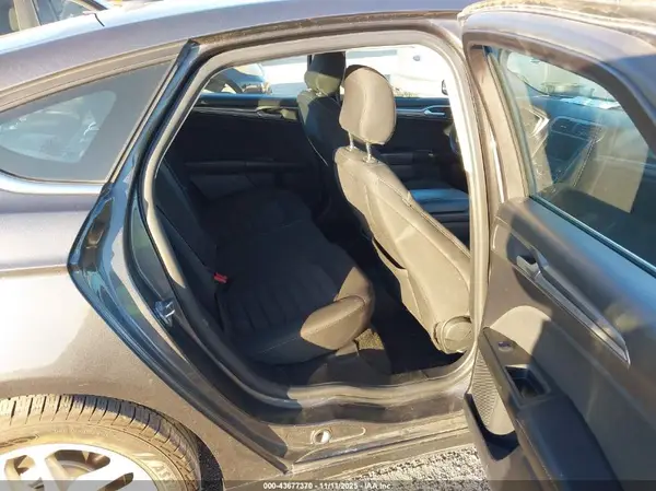 3FA6P0HD7LR163168 2020 FORD FUSION - Image 8